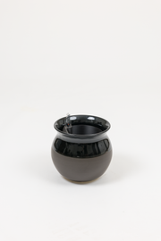 Self-watering Planter Leucadia Dipped Black